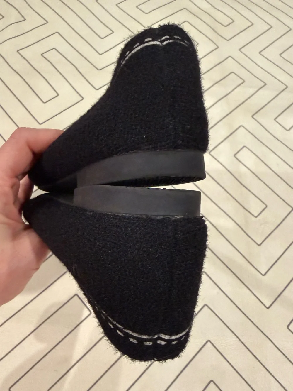 Vivaia Black Printed Loafer Flats